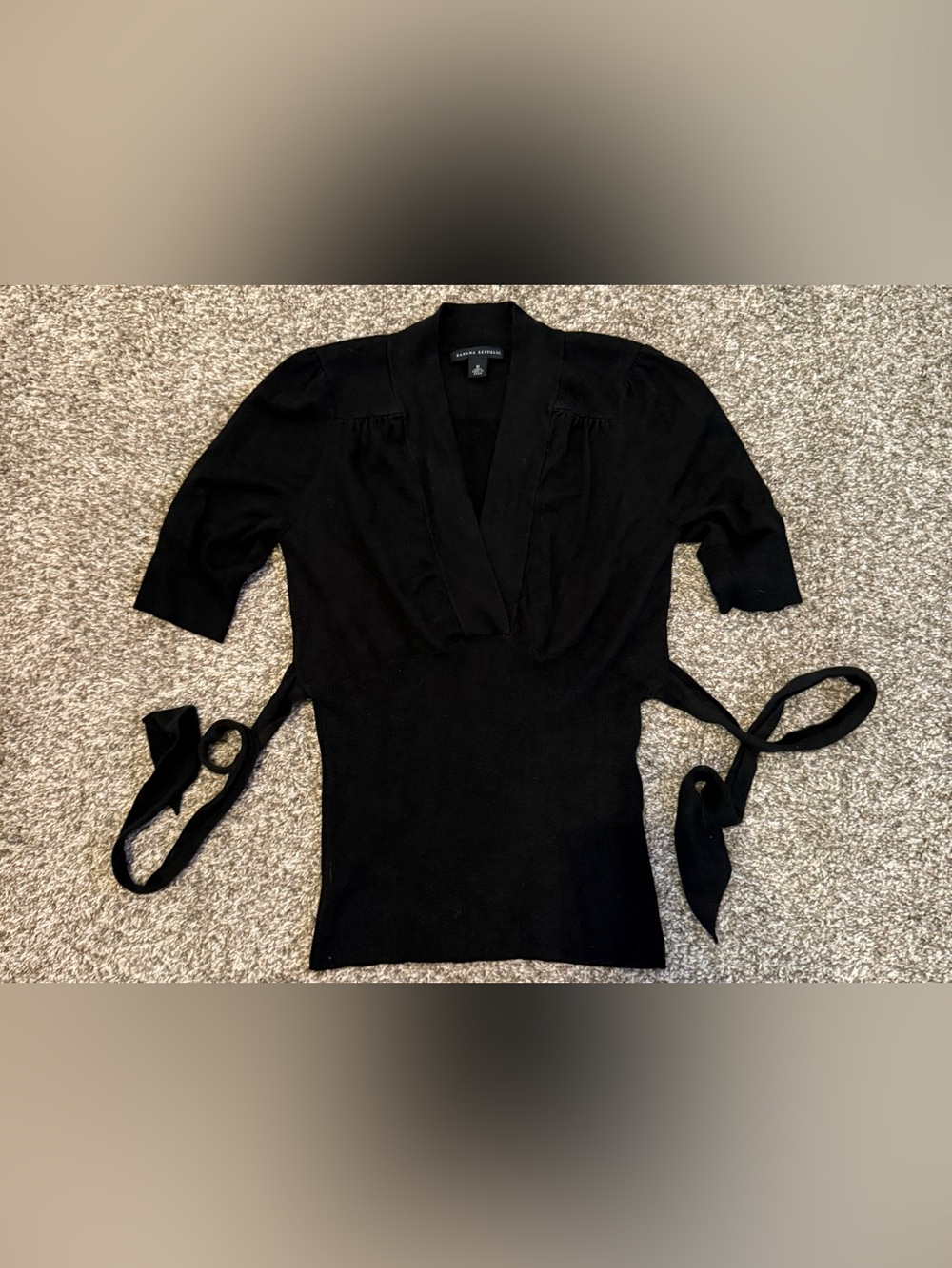 Banana Republic Black V Neck Short Sleeve Sweater Shirt W/ Tie - Women’s Size M